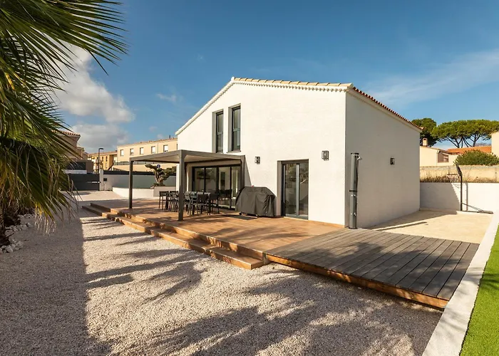 La Villagalinier - Piscine Privee Hébergement de vacances *